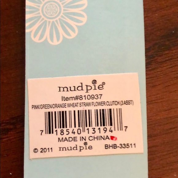 A1  WHEAT STRAW CLUTCH👛 Mudpie NWT - Picture 8 of 8